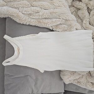 Women's Scalloped Sleeve Tank